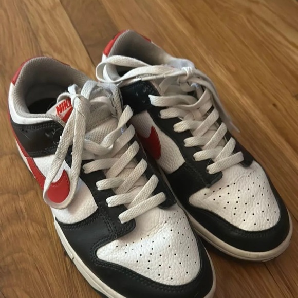 Nike Black and White Shoes with Red Details - Picture 1 of 4